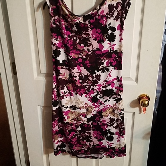 Dress - Picture 5 of 5